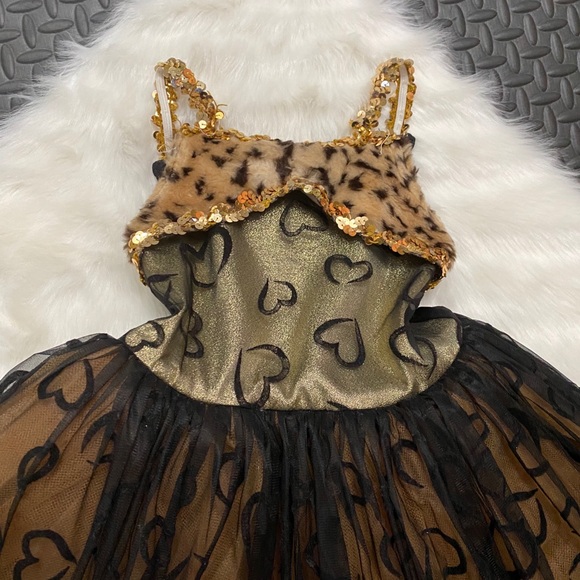 Black and gold gown - Picture 2 of 4